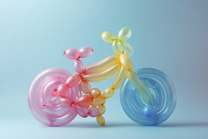 balloon twist shaped like bike